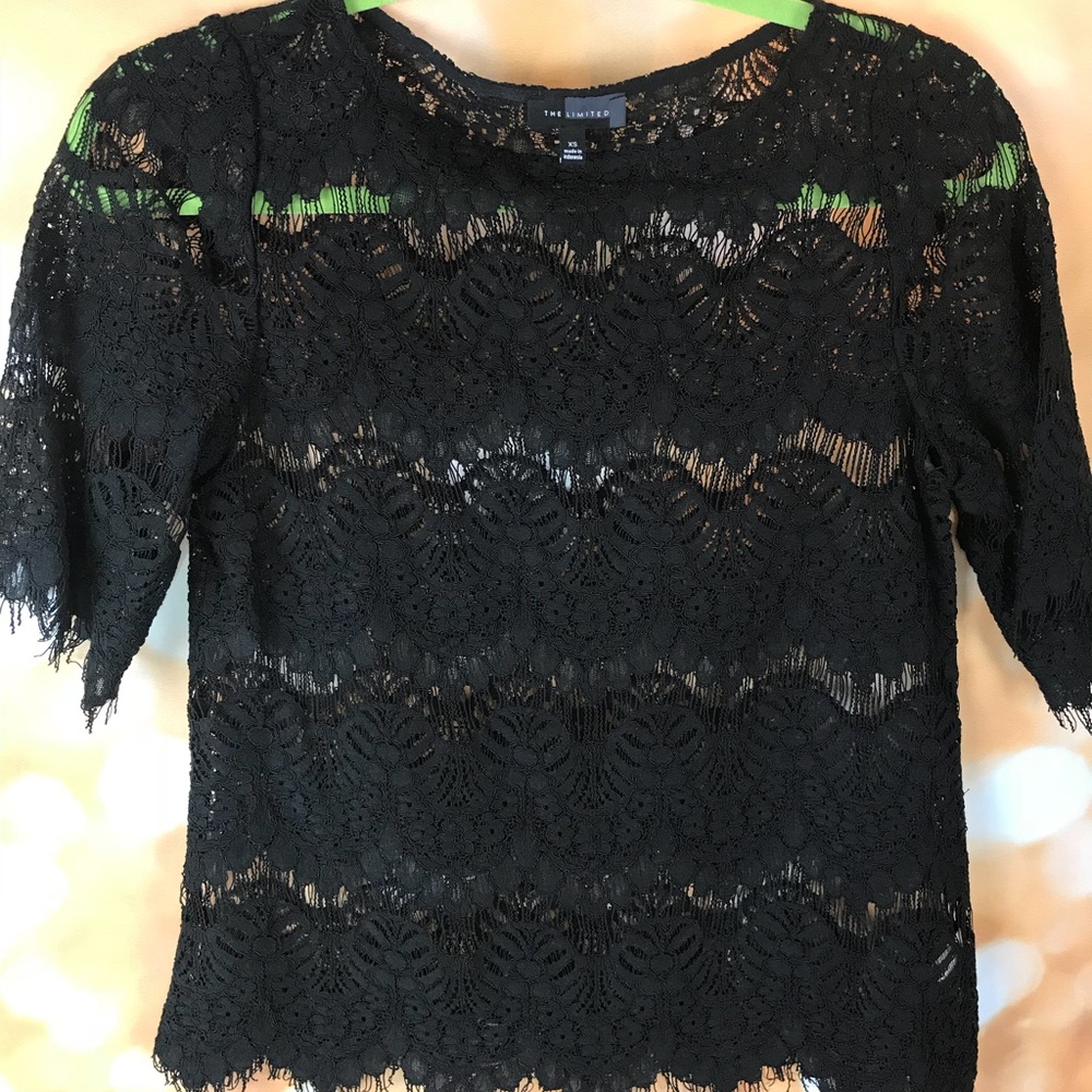 The limited top XS